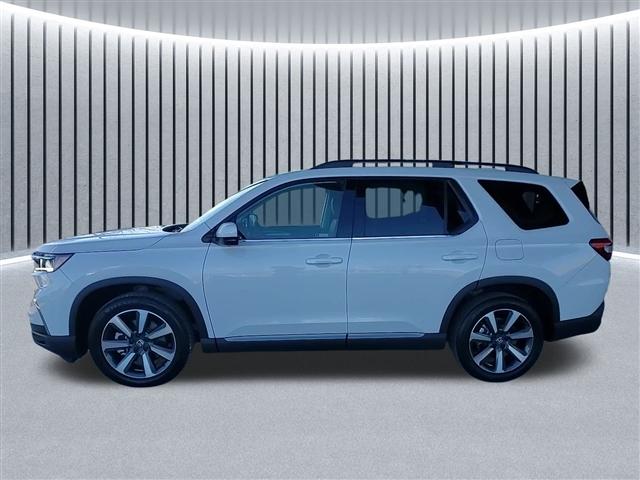 used 2023 Honda Pilot car, priced at $45,483