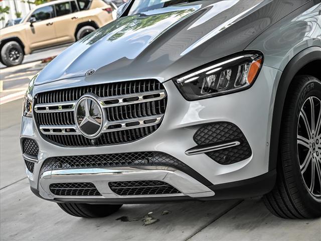 new 2025 Mercedes-Benz GLE 450 car, priced at $75,795