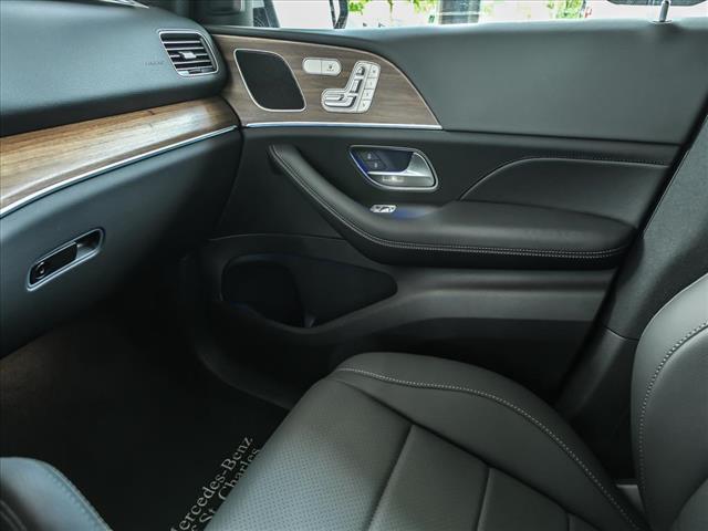 new 2025 Mercedes-Benz GLE 450 car, priced at $75,795