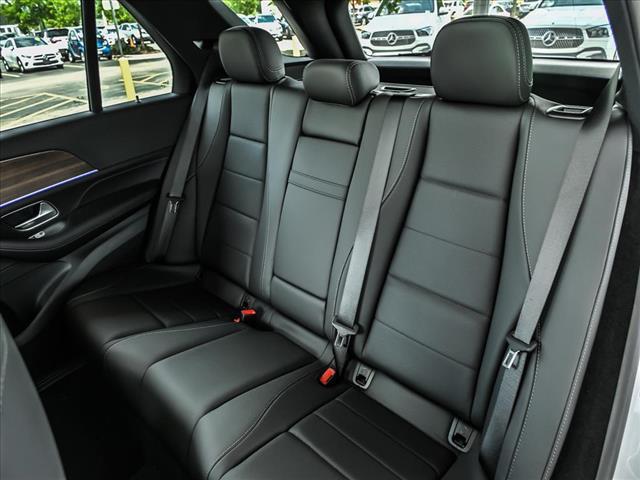 new 2025 Mercedes-Benz GLE 450 car, priced at $75,795