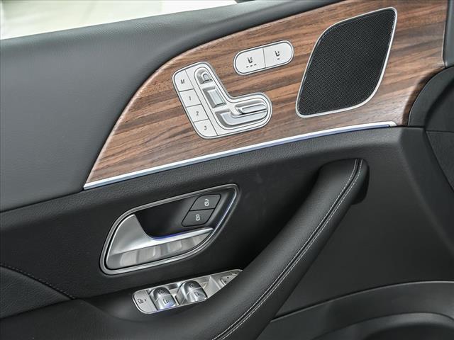 new 2025 Mercedes-Benz GLE 450 car, priced at $75,795