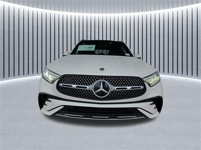 new 2025 Mercedes-Benz GLC 300 car, priced at $58,335