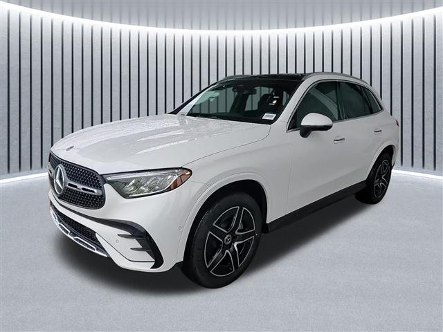 new 2025 Mercedes-Benz GLC 300 car, priced at $59,835