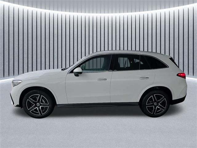 new 2025 Mercedes-Benz GLC 300 car, priced at $58,335