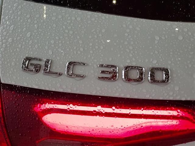 new 2025 Mercedes-Benz GLC 300 car, priced at $58,335