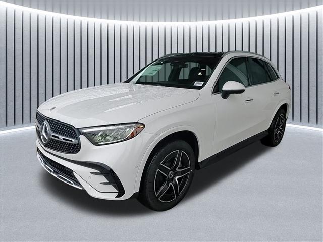 new 2025 Mercedes-Benz GLC 300 car, priced at $58,335