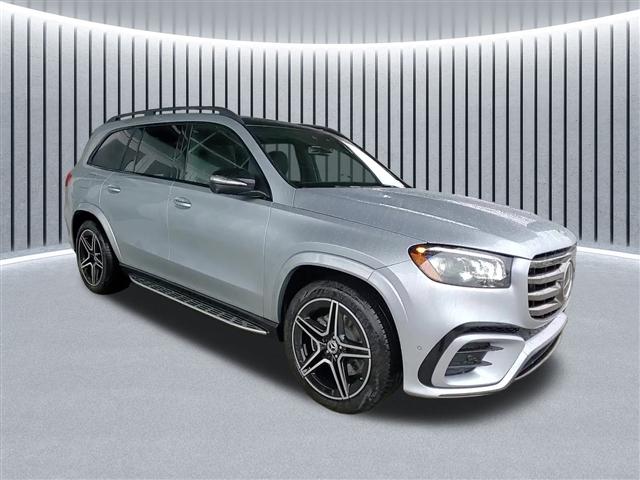 new 2025 Mercedes-Benz GLS 450 car, priced at $96,210