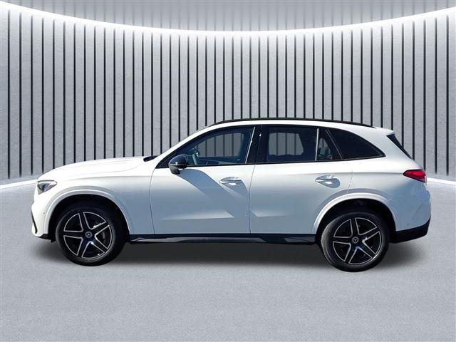 new 2025 Mercedes-Benz GLC 300 car, priced at $61,030