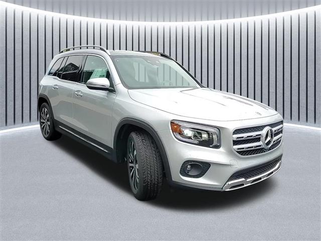new 2023 Mercedes-Benz GLB 250 car, priced at $47,700