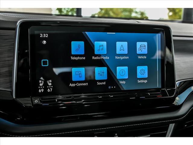 used 2024 Volkswagen Atlas car, priced at $30,811