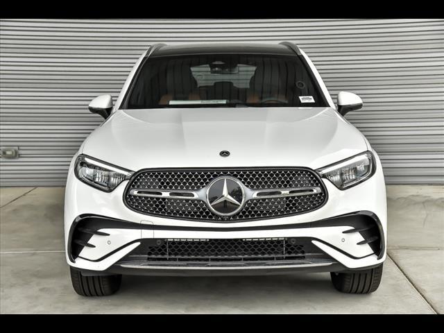 new 2025 Mercedes-Benz GLC 300 car, priced at $59,835