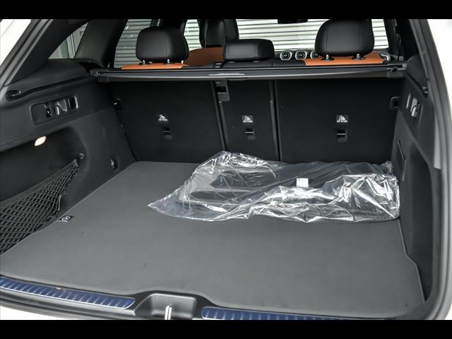 new 2025 Mercedes-Benz GLC 300 car, priced at $59,835