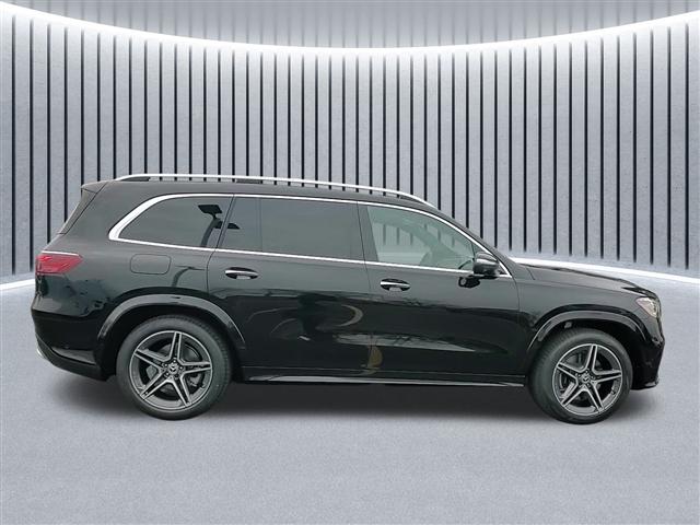 new 2025 Mercedes-Benz GLS 450 car, priced at $98,060