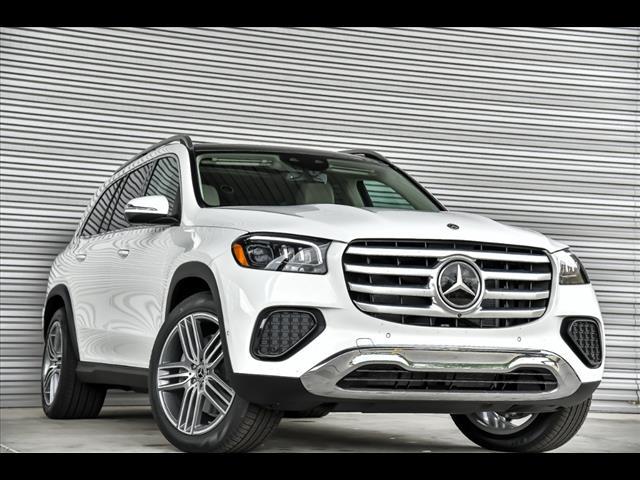 new 2025 Mercedes-Benz GLS 450 car, priced at $90,980