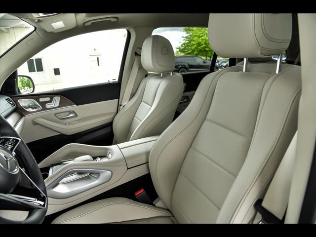 new 2025 Mercedes-Benz GLS 450 car, priced at $90,980
