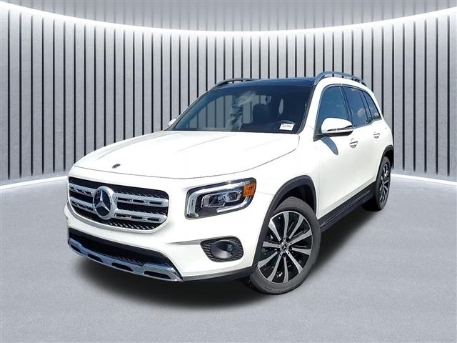 new 2023 Mercedes-Benz GLB 250 car, priced at $45,900