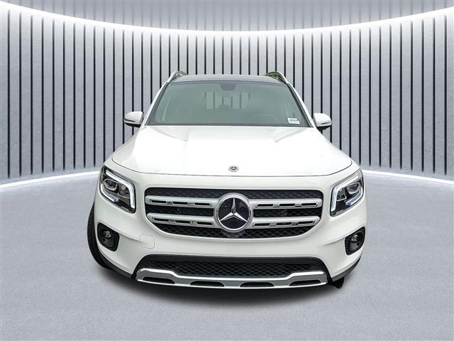 new 2023 Mercedes-Benz GLB 250 car, priced at $45,900