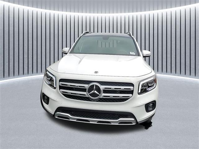 new 2023 Mercedes-Benz GLB 250 car, priced at $45,900