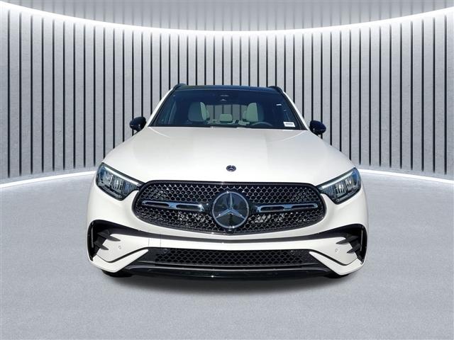 new 2025 Mercedes-Benz GLC 300 car, priced at $59,430