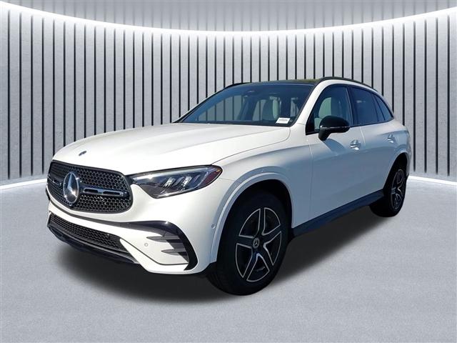 new 2025 Mercedes-Benz GLC 300 car, priced at $59,430