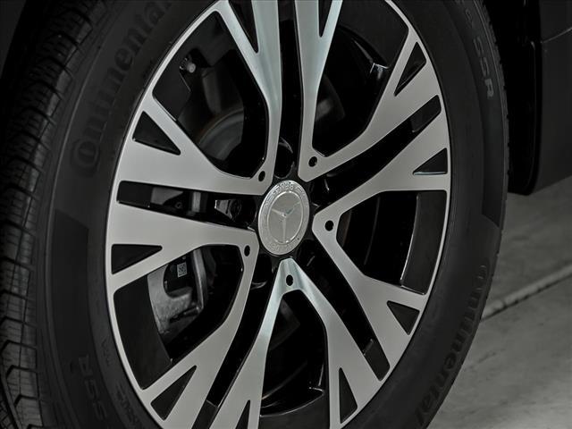 used 2025 Mercedes-Benz GLB 250 car, priced at $43,908