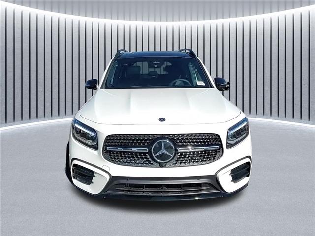 new 2024 Mercedes-Benz GLB 250 car, priced at $54,840