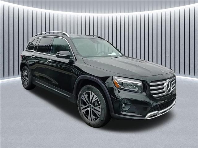 new 2024 Mercedes-Benz GLB 250 car, priced at $51,180