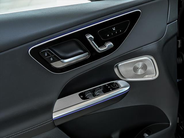 new 2025 Mercedes-Benz GLC 300 car, priced at $56,585
