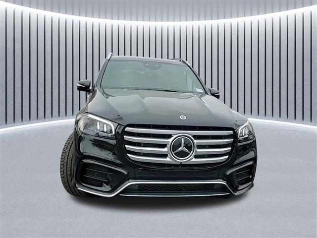 new 2024 Mercedes-Benz GLS 580 car, priced at $117,640