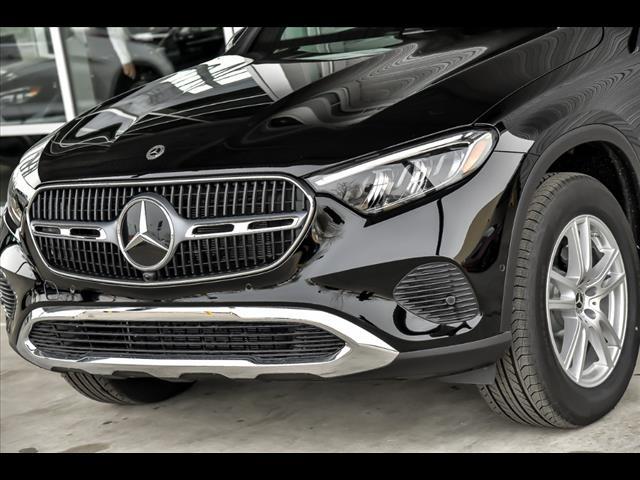 new 2025 Mercedes-Benz GLC 300 car, priced at $54,185