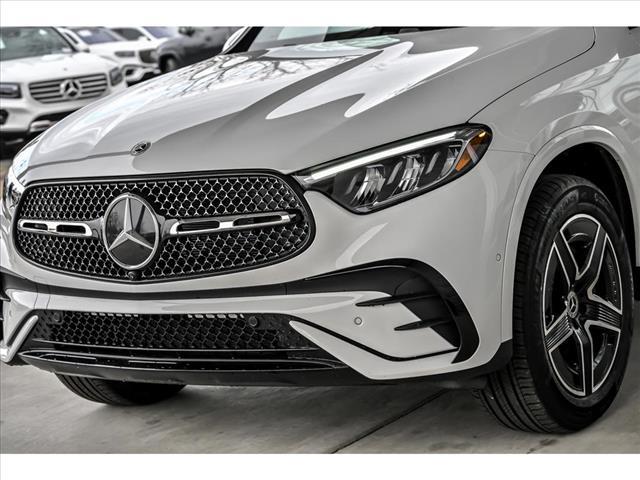 new 2026 Mercedes-Benz GLC 300 car, priced at $61,750