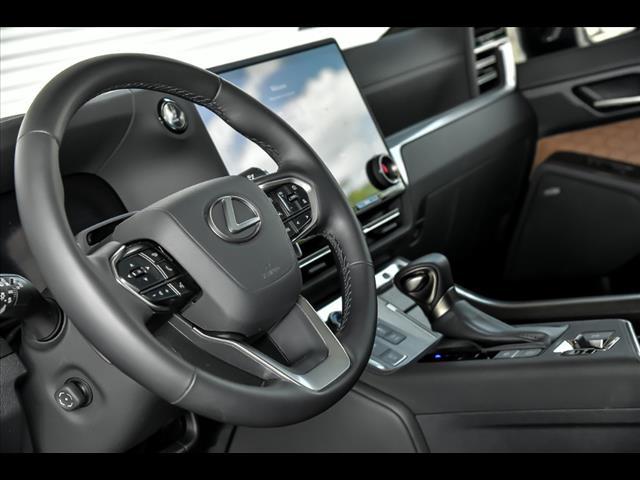 used 2024 Lexus GX 550 car, priced at $89,990