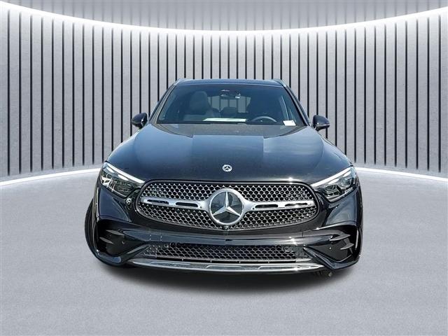 new 2024 Mercedes-Benz GLC 300 car, priced at $61,650