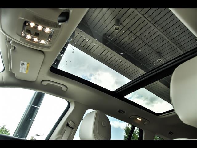 new 2025 Mercedes-Benz GLS 450 car, priced at $96,870