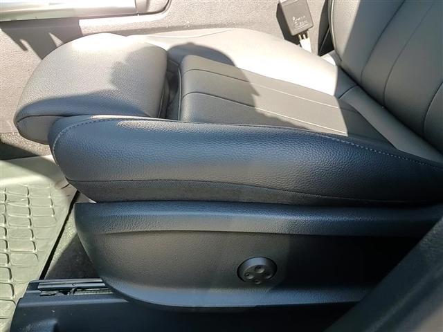 used 2021 Mercedes-Benz GLA 250 car, priced at $22,995