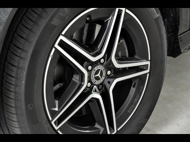 used 2025 Mercedes-Benz GLE 580 car, priced at $89,905
