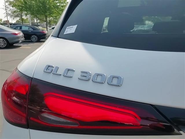 new 2024 Mercedes-Benz GLC 300 car, priced at $58,450