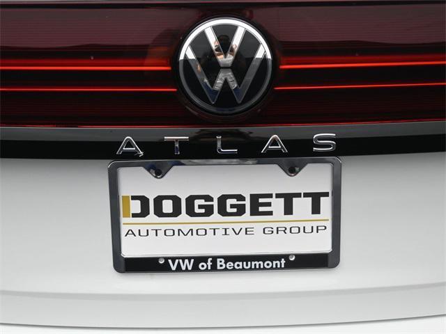 new 2024 Volkswagen Atlas car, priced at $41,730