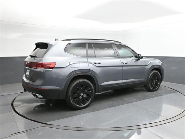 new 2025 Volkswagen Atlas car, priced at $41,709