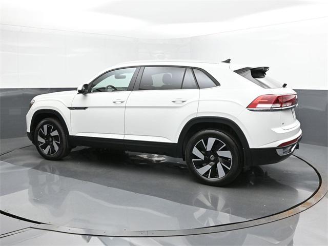 new 2024 Volkswagen Atlas Cross Sport car, priced at $40,174