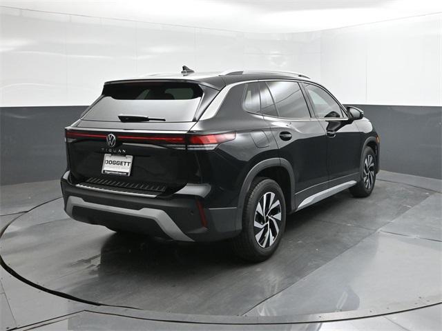 new 2025 Volkswagen Tiguan car, priced at $30,043