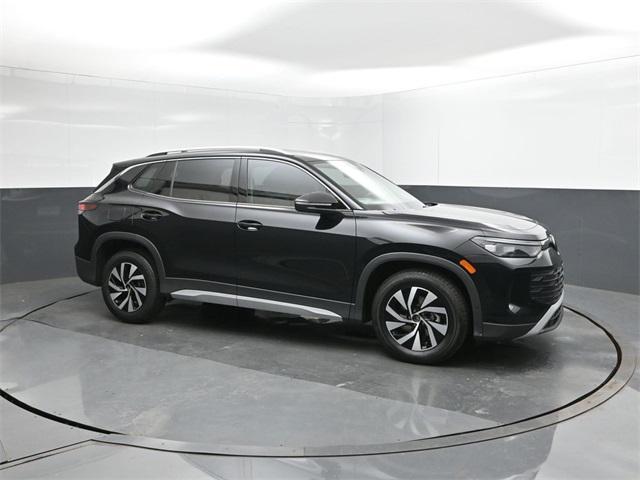 new 2025 Volkswagen Tiguan car, priced at $30,043