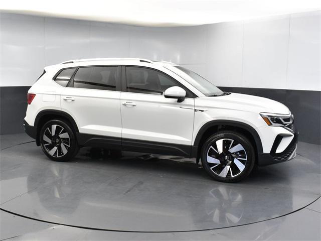 new 2024 Volkswagen Taos car, priced at $33,163