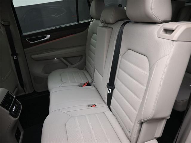 new 2025 Volkswagen Atlas car, priced at $47,072