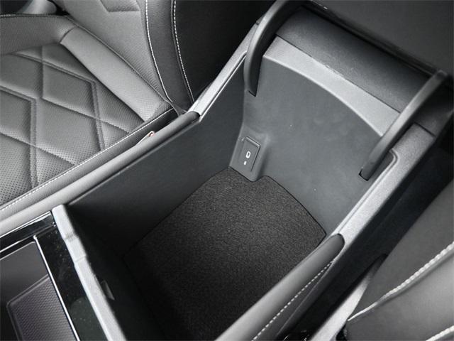 new 2025 Volkswagen Atlas car, priced at $43,174