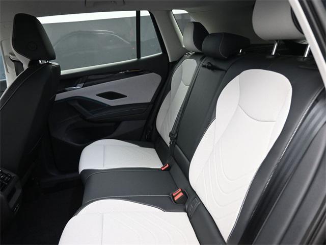 new 2025 Volkswagen Tiguan car, priced at $33,216