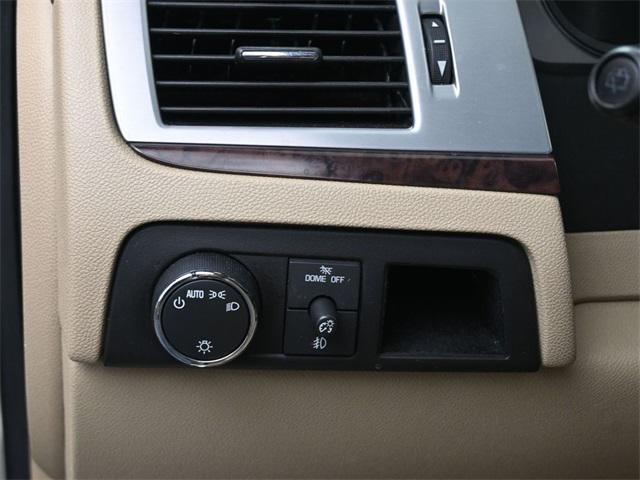 used 2009 Cadillac Escalade Hybrid car, priced at $13,998