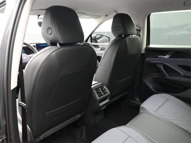new 2025 Volkswagen Tiguan car, priced at $32,543