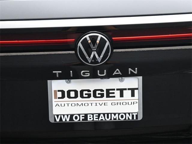 new 2025 Volkswagen Tiguan car, priced at $32,533