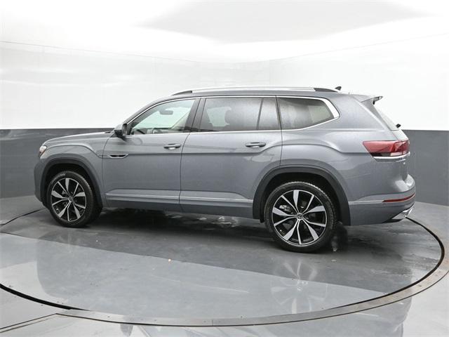 new 2025 Volkswagen Atlas car, priced at $51,848